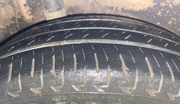 2017 Maruti IGNIS DELTA 1.2, Petrol, Manual, 60,156 km, Right Rear Tyre Tread