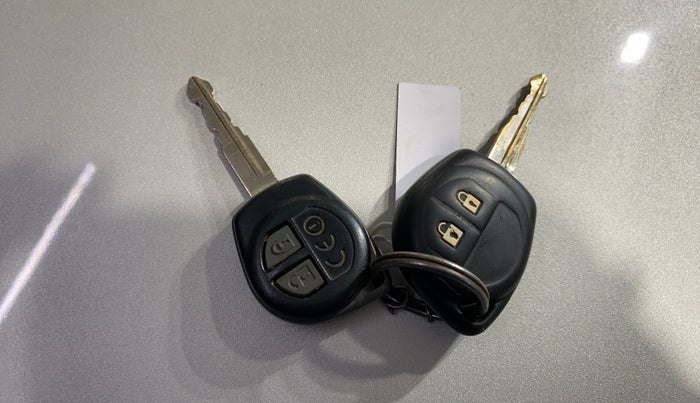 2017 Maruti IGNIS DELTA 1.2, Petrol, Manual, 60,156 km, Key Close Up