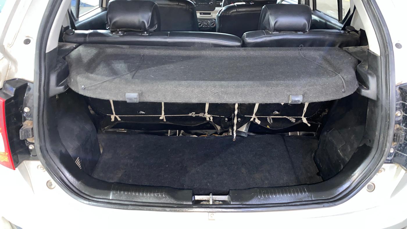 2017 Maruti IGNIS DELTA 1.2, Petrol, Manual, 60,156 km, Boot Inside