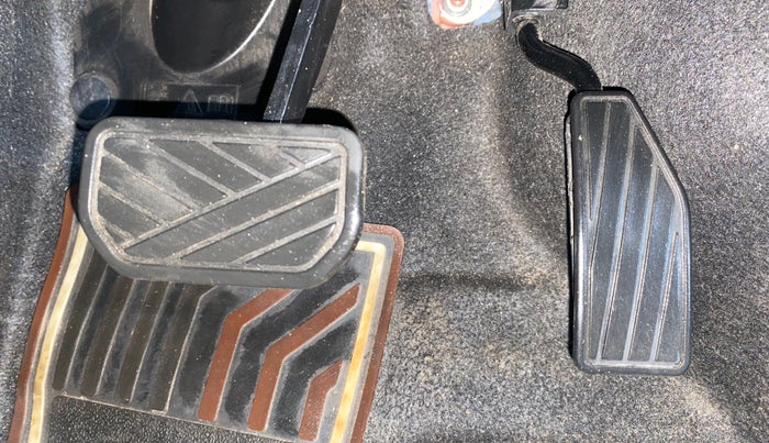 2024 Maruti New Wagon-R VXI 1.0 AMT, Petrol, Automatic, 6,067 km, Pedals