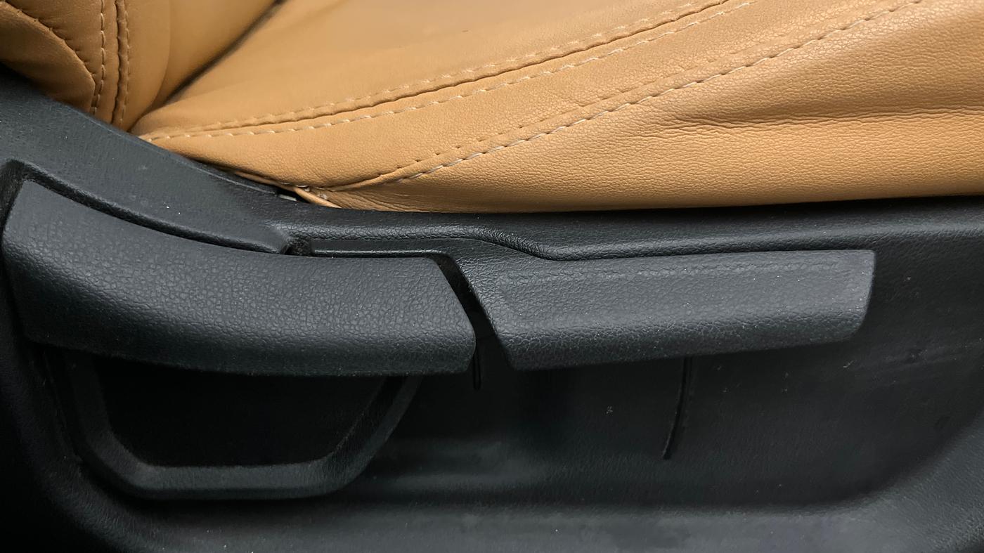 2023 Hyundai Creta SX 1.5 PETROL, Petrol, Manual, 81,228 km, Driver Side Adjustment Panel