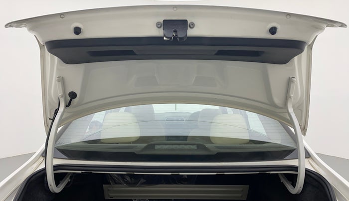 2013 Volkswagen Vento HIGHLINE PETROL, Petrol, Manual, 43,166 km, Boot Door Open