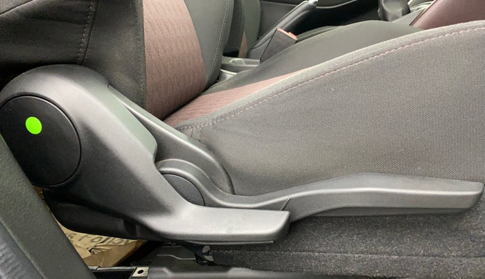 2023 Maruti Grand Vitara DELTA SMART HYBRID, Petrol, Manual, 16,011 km, Driver Side Adjustment Panel