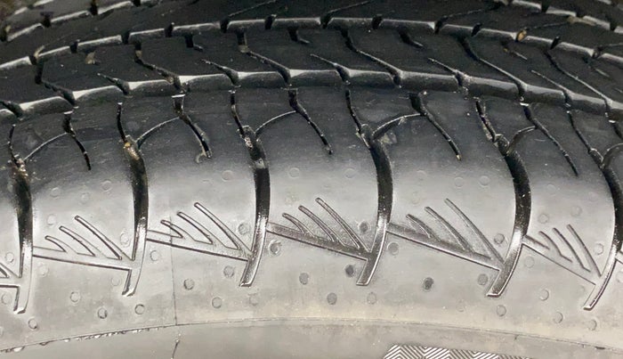 2023 Maruti Grand Vitara DELTA SMART HYBRID, Petrol, Manual, 16,011 km, Left Rear Tyre Tread