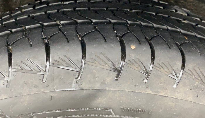 2023 Maruti Grand Vitara DELTA SMART HYBRID, Petrol, Manual, 16,011 km, Right Rear Tyre Tread