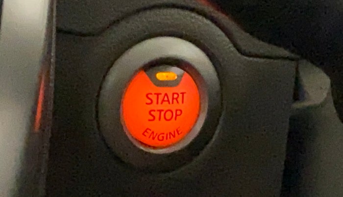 2014 Nissan Micra XV CVT, Petrol, Automatic, 61,652 km, Keyless Start/ Stop Button