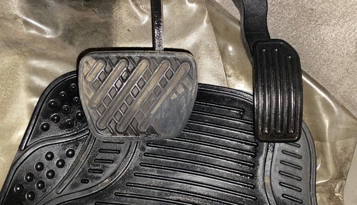 2014 Nissan Micra XV CVT, Petrol, Automatic, 61,652 km, Pedals