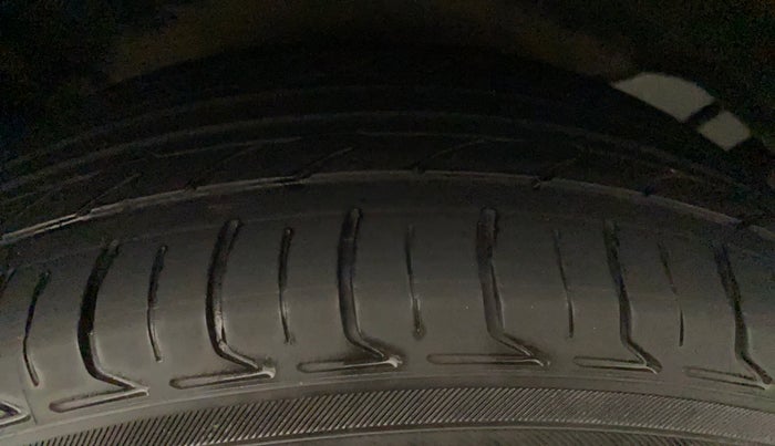 2014 Nissan Micra XV CVT, Petrol, Automatic, 61,652 km, Left Rear Tyre Tread