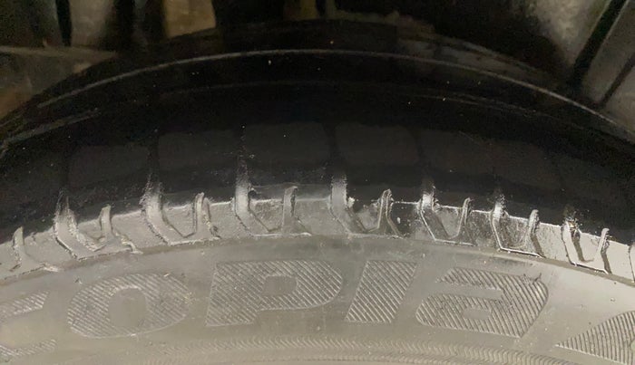 2020 Maruti XL6 ZETA MT, Petrol, Manual, 93,882 km, Right Rear Tyre Tread