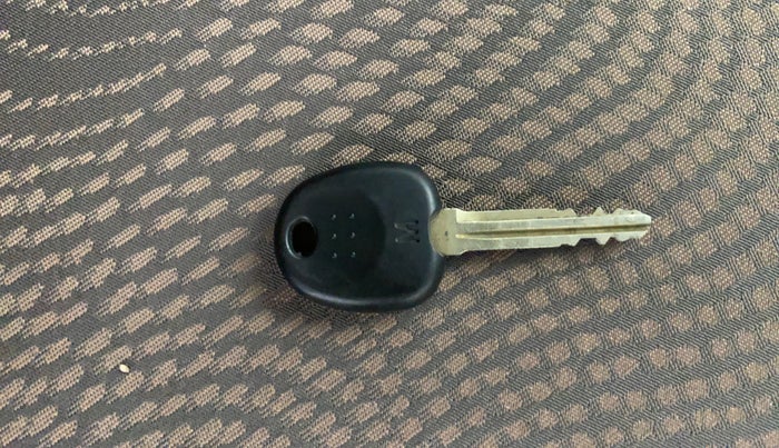 2016 Hyundai Eon 1.0 MAGNA +, Petrol, Manual, 15,182 km, Key Close Up