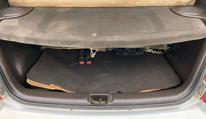 2010 Hyundai Santro Xing GLS, Petrol, Manual, 43,622 km, Boot Inside