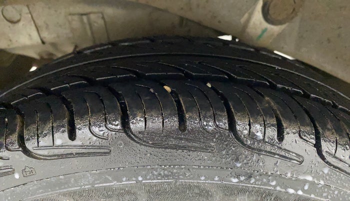 2010 Hyundai Santro Xing GLS, Petrol, Manual, 43,622 km, Right Rear Tyre Tread