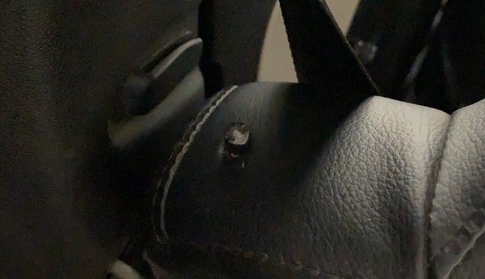 2020 Maruti Alto LXI O, Petrol, Manual, 35,375 km, Second-row left seat - Seat adjuster lever broken but working