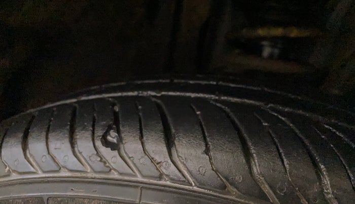 2023 Nissan MAGNITE  XE AMT EZ Shift, Petrol, Automatic, 21,273 km, Right Front Tyre Tread