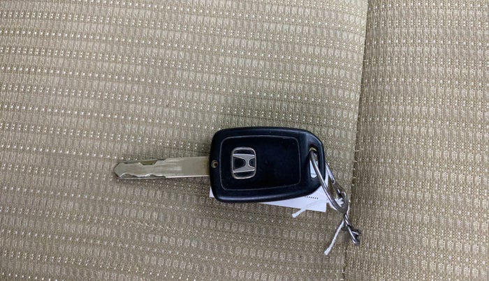 2015 Honda Jazz 1.2L I-VTEC SV, Petrol, Manual, 43,675 km, Key Close Up