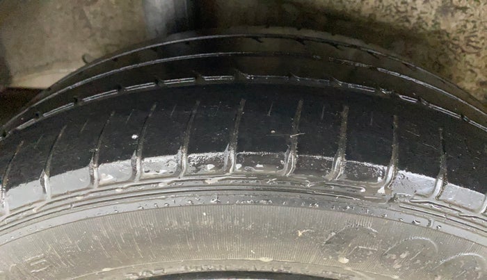 2015 Honda Jazz 1.2L I-VTEC SV, Petrol, Manual, 43,675 km, Right Rear Tyre Tread