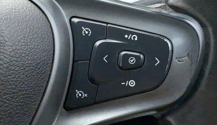 2021 Tata ALTROZ XZ DIESEL, Diesel, Manual, 52,451 km, Adaptive Cruise Control
