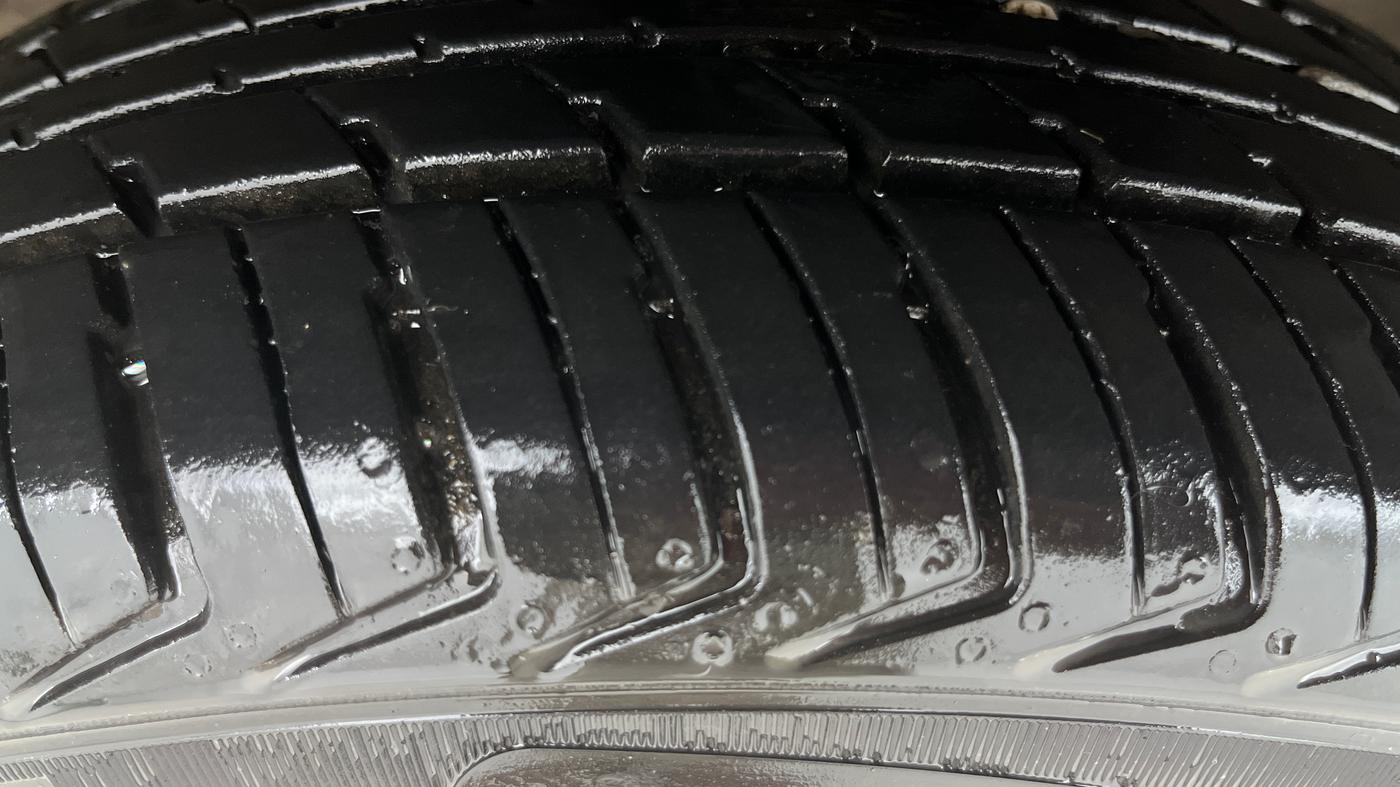 2019 Maruti Alto K10 VXI (O) AMT, Petrol, Automatic, 33,296 km, Left Front Tyre Tread