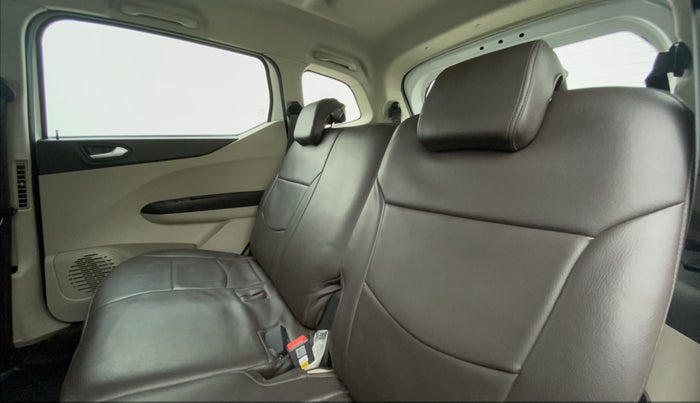 2021 Renault TRIBER 1.0 RXZ, Petrol, Manual, 21,050 km, Right Side Rear Door Cabin