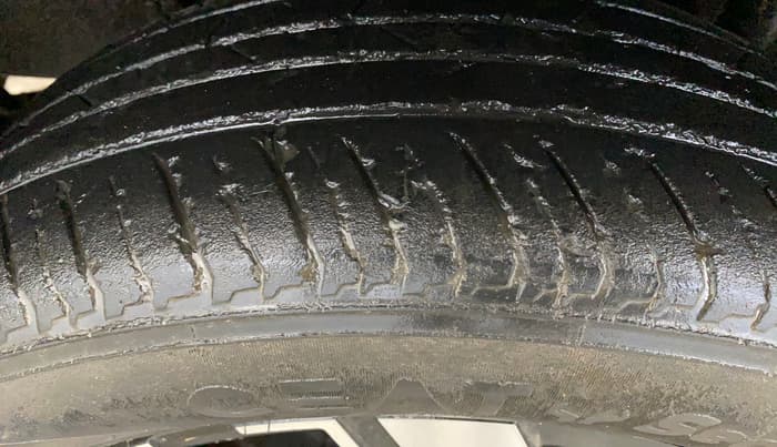 2021 Renault Kiger RXZ TURBO MT, Petrol, Manual, 67,323 km, Right Rear Tyre Tread