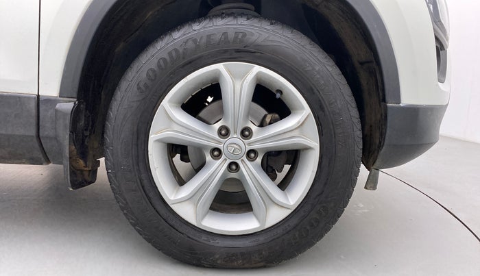 2019 Tata Harrier XZ 2.0L Kryotec, Diesel, Manual, 28,748 km, Right Front Wheel