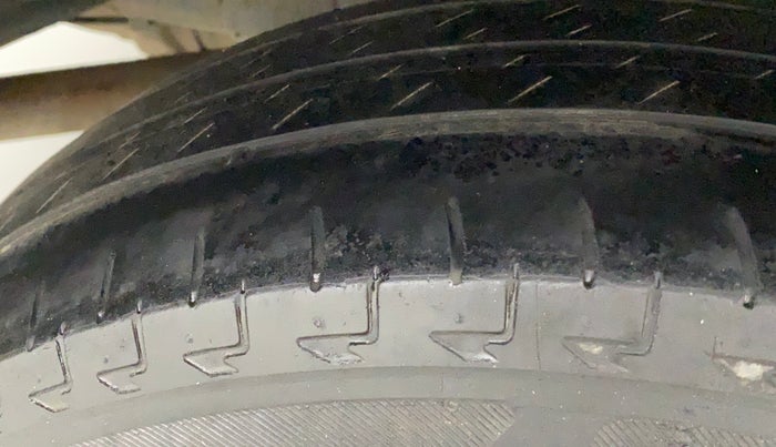 2018 Honda Amaze 1.2L I-VTEC S, Petrol, Manual, 52,909 km, Right Rear Tyre Tread