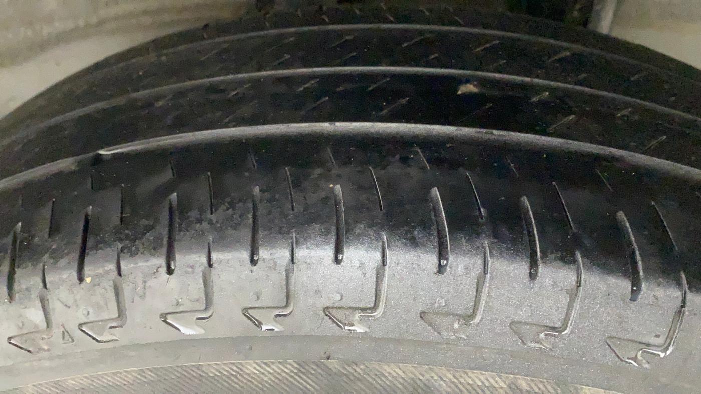 2018 Honda Amaze 1.2L I-VTEC S, Petrol, Manual, 52,909 km, Left Rear Tyre Tread