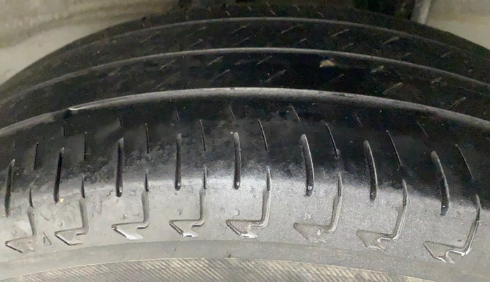 2018 Honda Amaze 1.2L I-VTEC S, Petrol, Manual, 52,909 km, Left Rear Tyre Tread