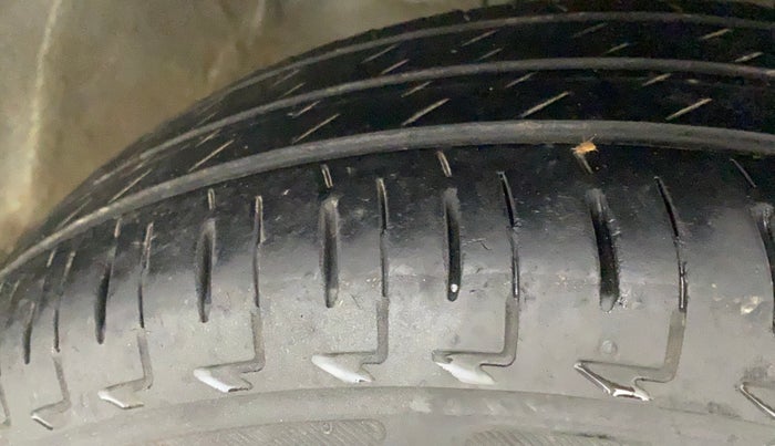 2018 Honda Amaze 1.2L I-VTEC S, Petrol, Manual, 52,909 km, Right Front Tyre Tread