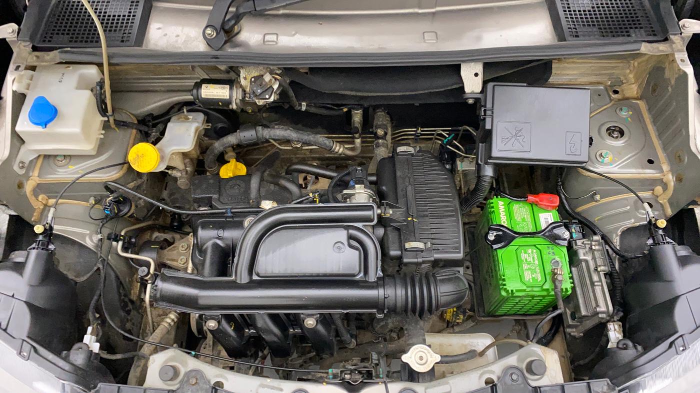 2019 Renault Kwid RXT 1.0 EASY-R AT OPTION, Petrol, Automatic, 42,472 km, Engine Bonet View