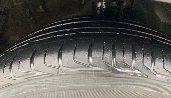 2021 KIA SONET HTK PLUS 1.5, Diesel, Manual, 79,694 km, Right Front Tyre Tread