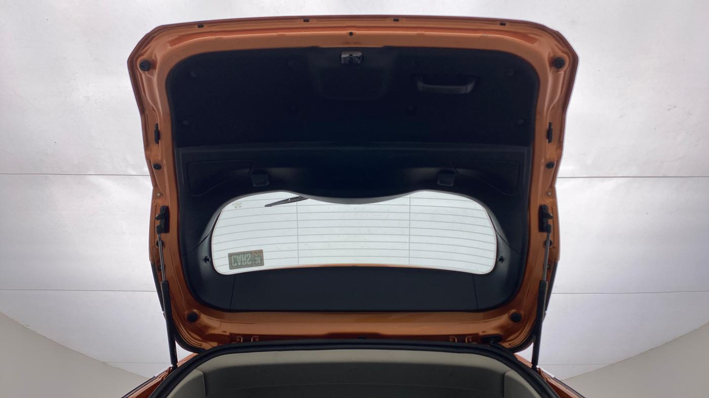 2019 Tata Harrier XZ 2.0L, Diesel, Manual, 84,497 km, Boot Door Open
