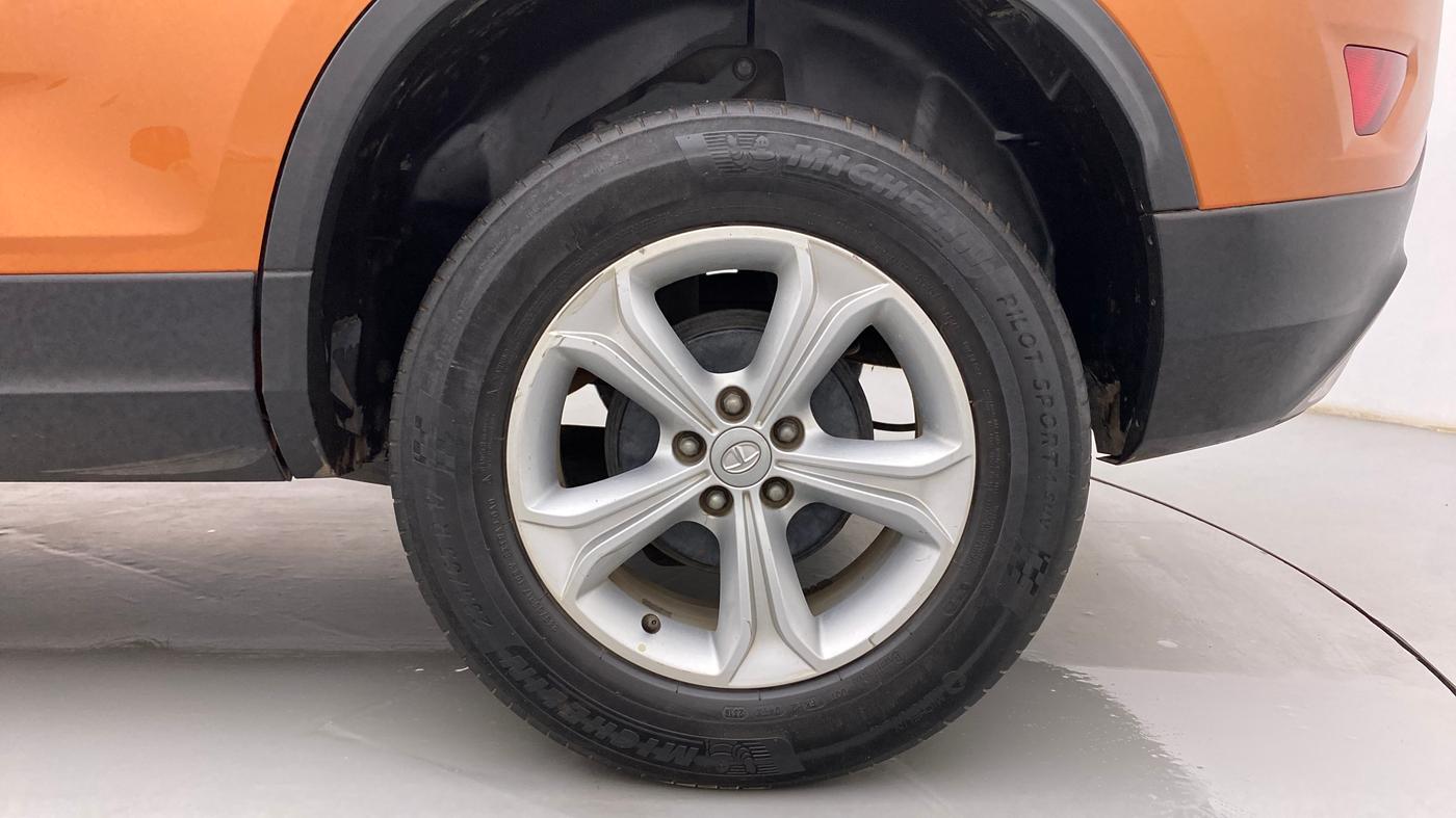 2019 Tata Harrier XZ 2.0L, Diesel, Manual, 84,497 km, Left Rear Wheel