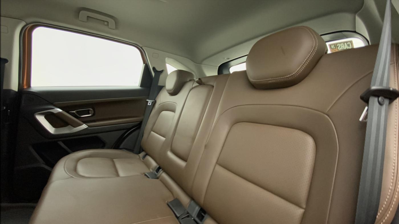 2019 Tata Harrier XZ 2.0L, Diesel, Manual, 84,497 km, Right Side Rear Door Cabin