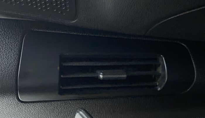 2019 Tata Harrier XZ 2.0L, Diesel, Manual, 84,497 km, Rear AC Vents