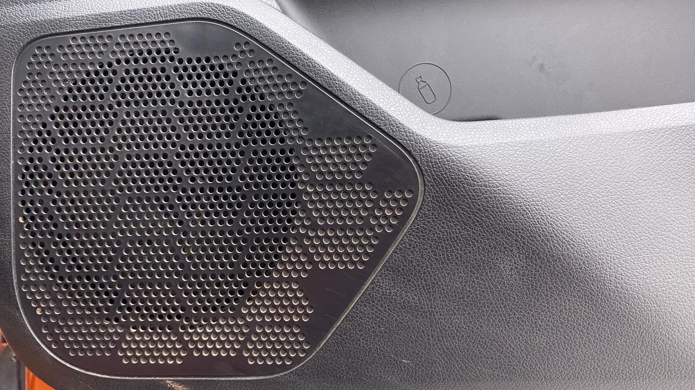 2019 Tata Harrier XZ 2.0L, Diesel, Manual, 84,497 km, Speaker