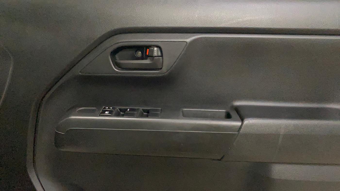 2023 Maruti New Wagon-R VXI CNG 1.0, CNG, Manual, 24,325 km, Driver Side Door Panels Control