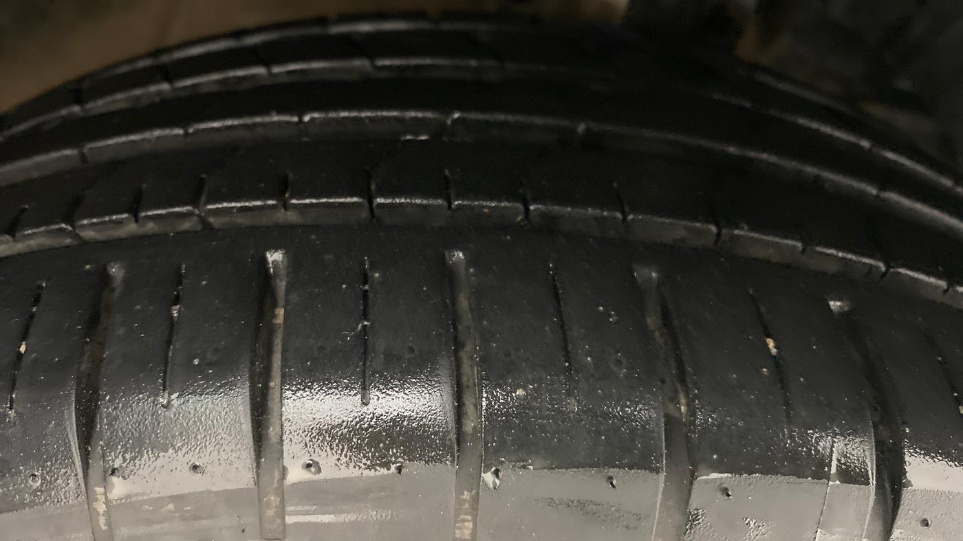 2018 Maruti Baleno ALPHA 1.2K12  AT, Petrol, Automatic, 10,380 km, Right Front Tyre Tread