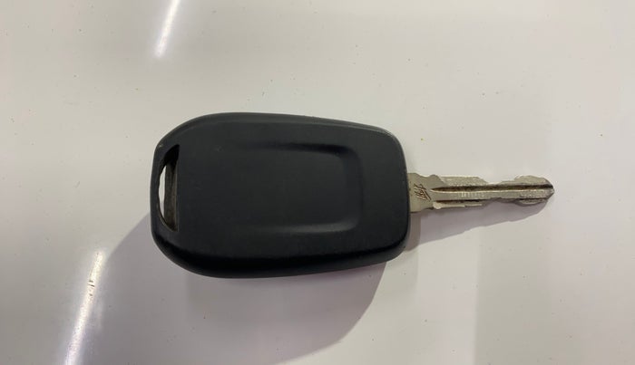 2022 Renault Kiger RXE MT, Petrol, Manual, 16,180 km, Key Close Up