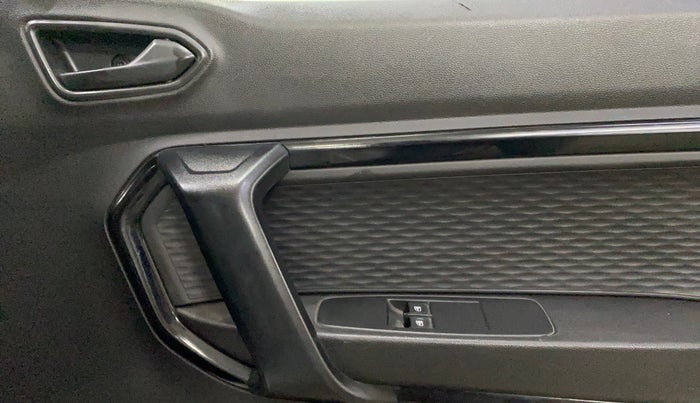 2022 Renault Kiger RXE MT, Petrol, Manual, 16,180 km, Driver Side Door Panels Control