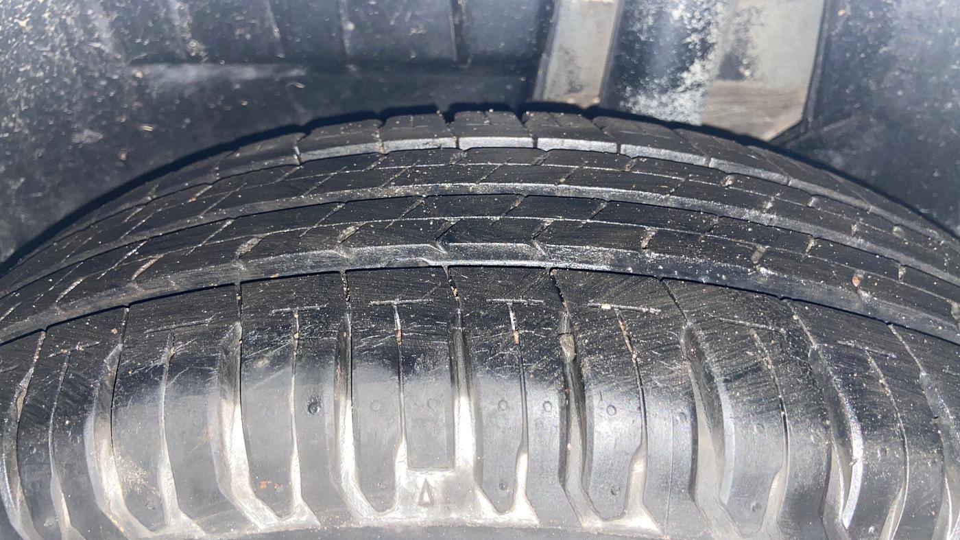 2021 Maruti Dzire ZXI, Petrol, Manual, 21,498 km, Left Rear Tyre Tread