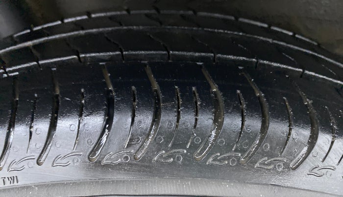2020 Maruti S PRESSO VXI PLUS, Petrol, Manual, 9,330 km, Right Rear Tyre Tread