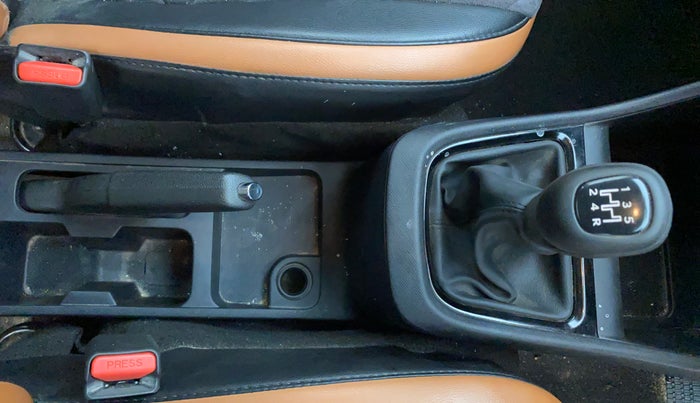 2023 Tata PUNCH ADVENTURE MT, Petrol, Manual, 29,621 km, Gear Lever