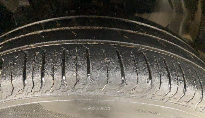 2023 Tata PUNCH ADVENTURE MT, Petrol, Manual, 29,621 km, Right Front Tyre Tread