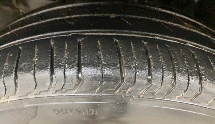 2023 Tata PUNCH ADVENTURE MT, Petrol, Manual, 29,621 km, Left Front Tyre Tread