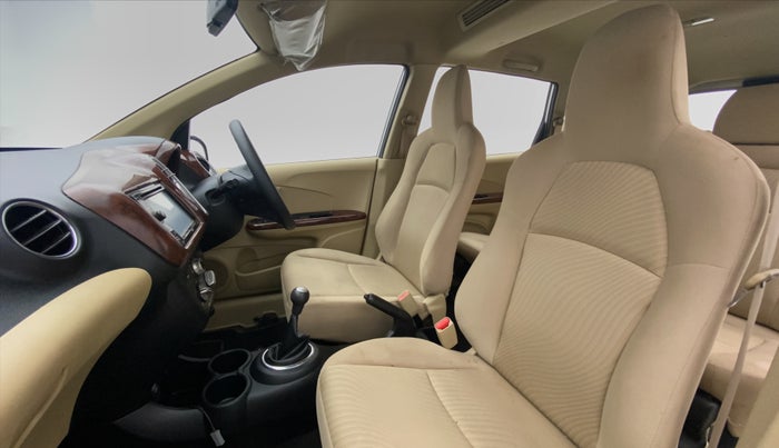 2015 Honda Mobilio 1.5 S I VTEC, Petrol, Manual, 25,110 km, Right Side Front Door Cabin View