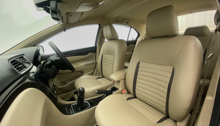 2017 Maruti Ciaz ZETA 1.4  MT PETROL, CNG, Manual, 49,761 km, Right Side Front Door Cabin