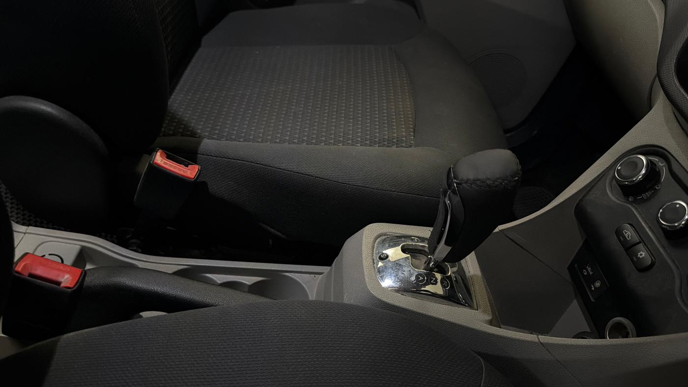 2018 Tata Tiago XZA PETROL, Petrol, Automatic, 38,100 km, Gear Lever