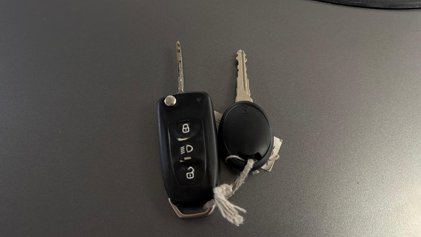2018 Tata Tiago XZA PETROL, Petrol, Automatic, 38,100 km, Key Close Up