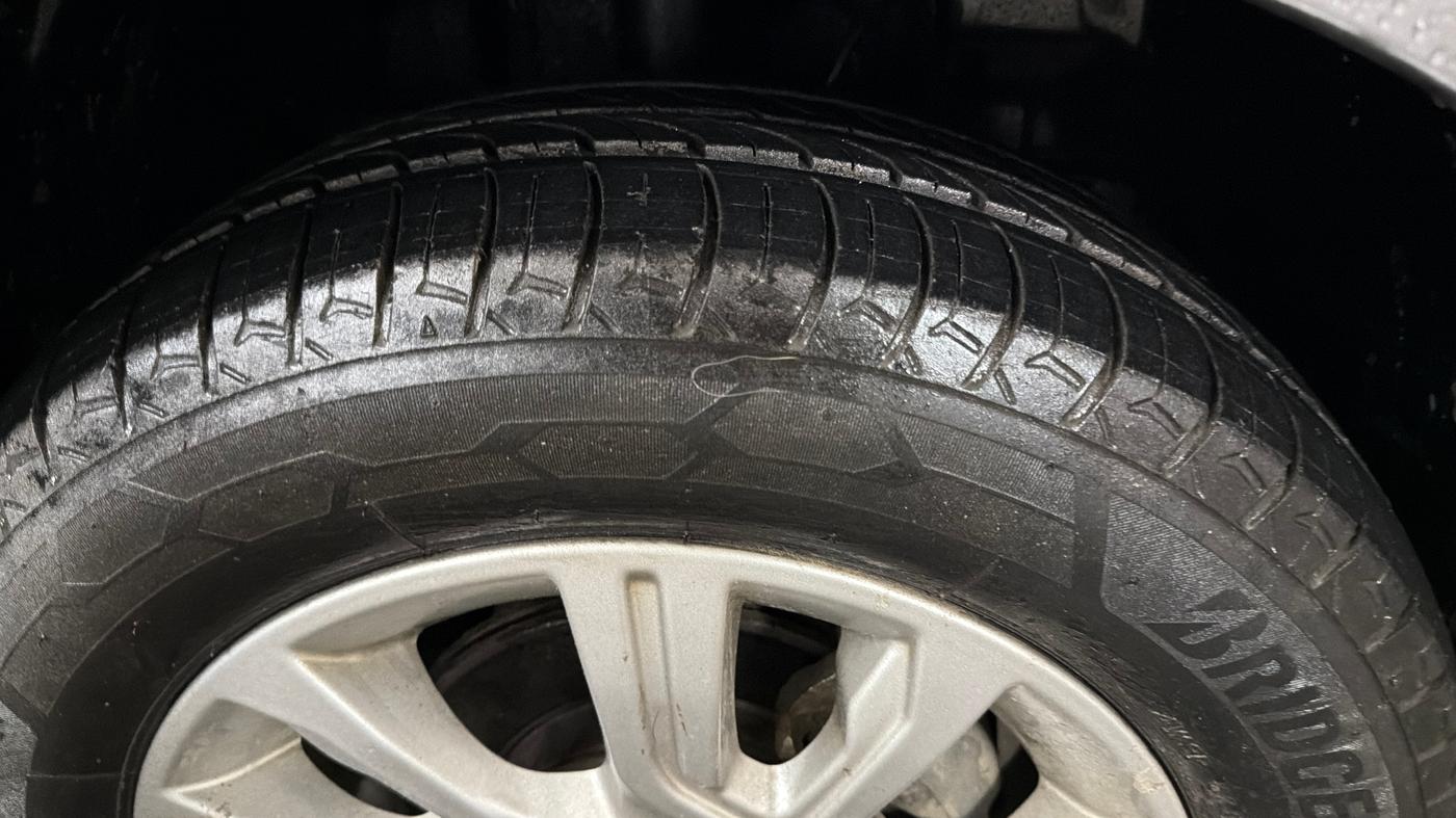 2018 Tata Tiago XZA PETROL, Petrol, Automatic, 38,100 km, Right Front Tyre Tread